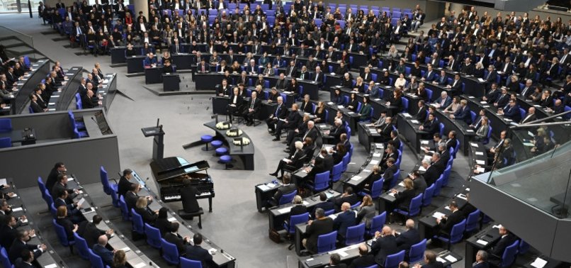 GERMAN BUNDESTAG VOTES TO END TAX RELIEF FOR FARMERS DESPITE PROTESTS