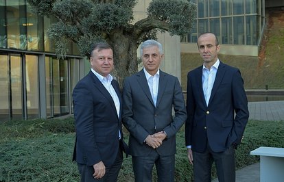 ahrefindexgarantibbvaclasstkktLnktargetblankGarantiBBVAadanteknolojiye25yılda5milyardolarıaşanyatırım