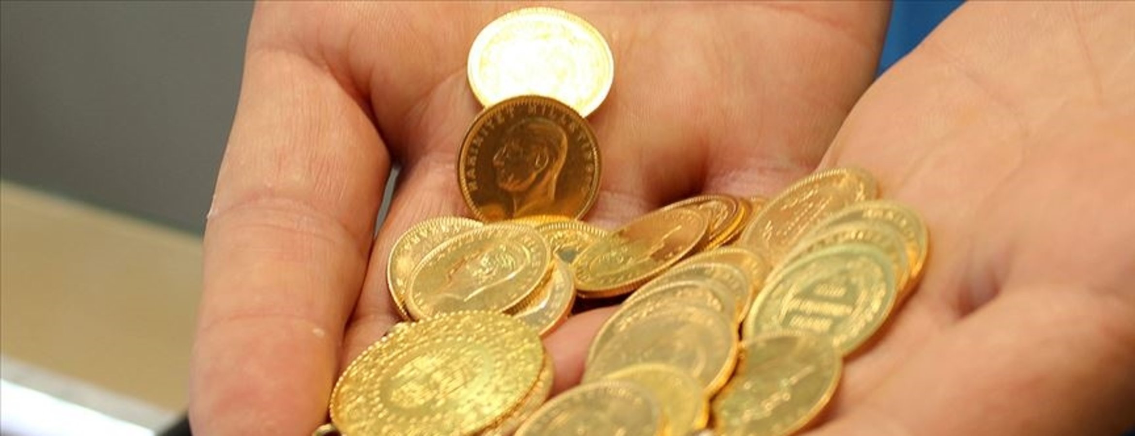 Altının kilogram fiyatı 2 milyon 445 bin liraya yükseldi