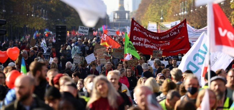 THOUSANDS PROTEST IN GERMANY DEMANDING SOLIDARITY IN ENERGY RELIEF