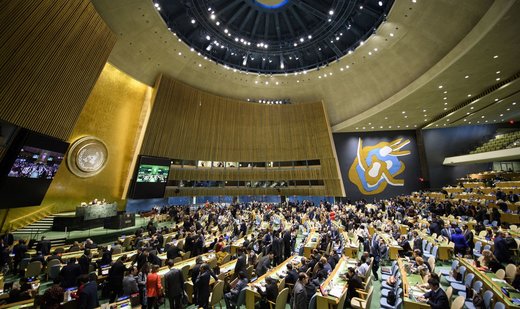 UN votes symbolically in favor of Palestinian membership