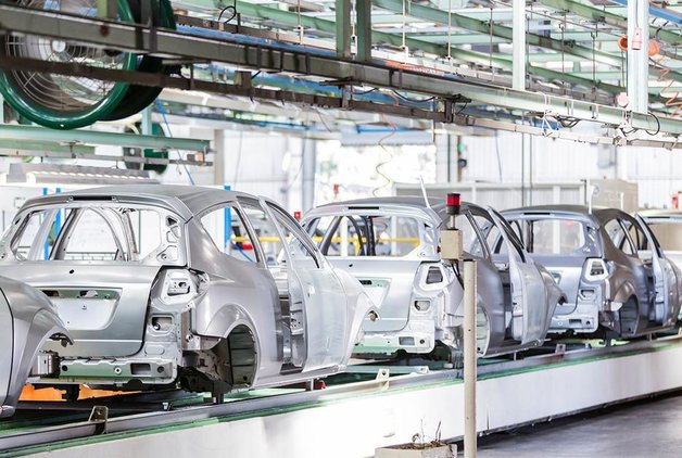 AVRUPA OTOMOTİV PAZARI İLK ÇEYREKTE YÜZDE 0,8 BÜYÜDÜ