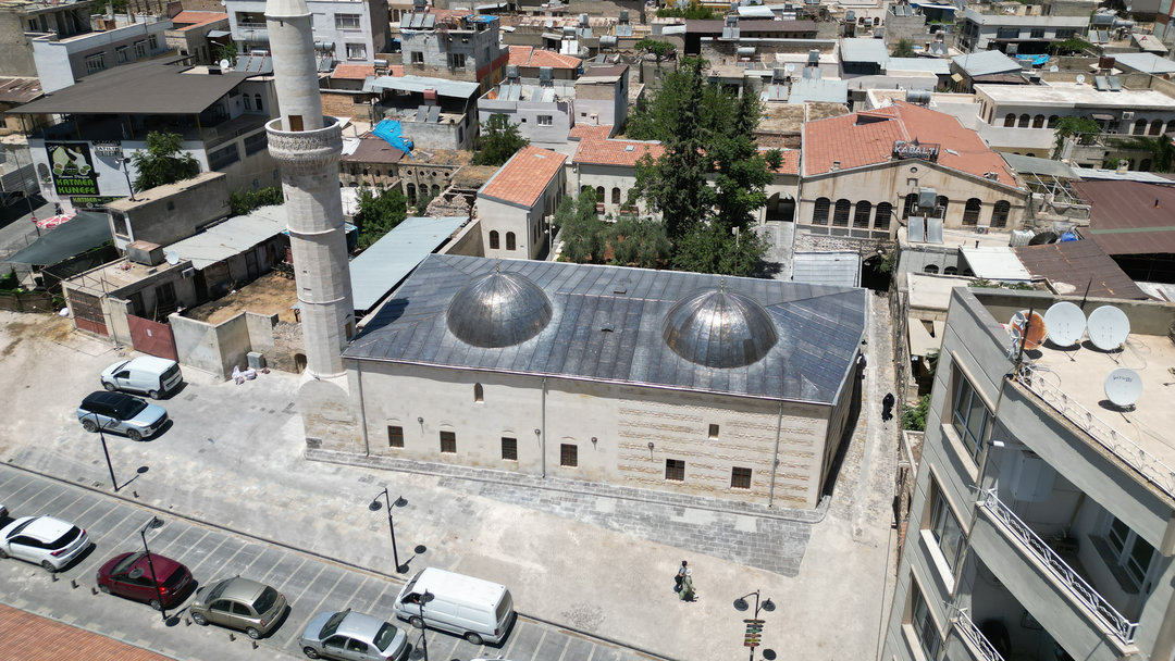 DEPREMDE ZARAR GÖREN CAMİ HİZMETE AÇILIYOR