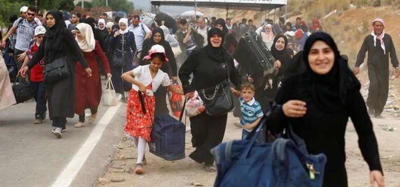 TENS OF THOUSANDS OF SYRIANS HEAD HOME FROM TURKEY TO CELEBRATE EID