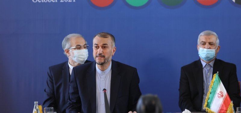 Iran's foreign minister contracts COVID, goes into quarantine