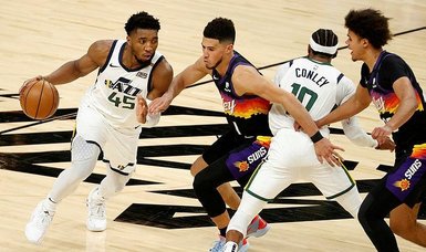 Booker, Paul lead Suns past Jazz in OT in top NBA showdown