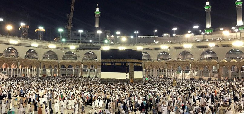 CANADIAN MUSLIMS WORRY ABOUT RETURN FROM HAJJ AMID SPAT