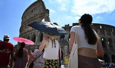 German tourist caught scratching wall in Colosseum in Rome