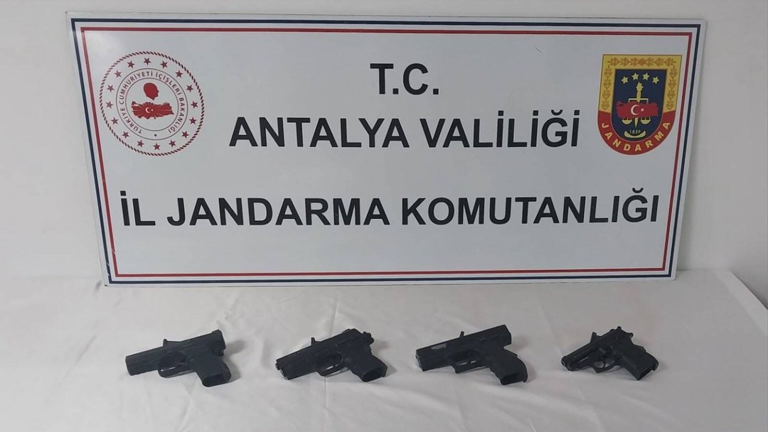 SİLAH KAÇAKÇILARINA OPERASYON