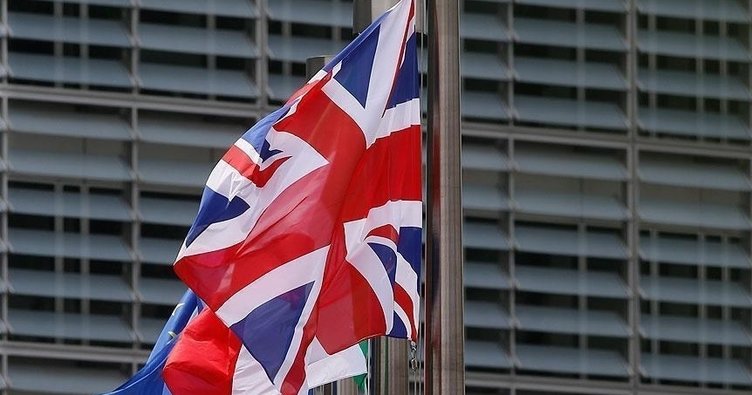 İngiltere’de imalatçı yatırımı geriledi