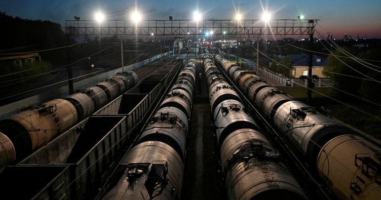 Rusya’nın petrol ihracatında gerileme sınırlı kaldı