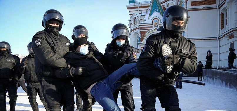 RUSSIAN POLICE DETAIN MORE THAN 2,100 PEOPLE AT NAVALNY PROTESTS
