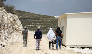 Israeli settlers erect new outpost in West Bank amid tension