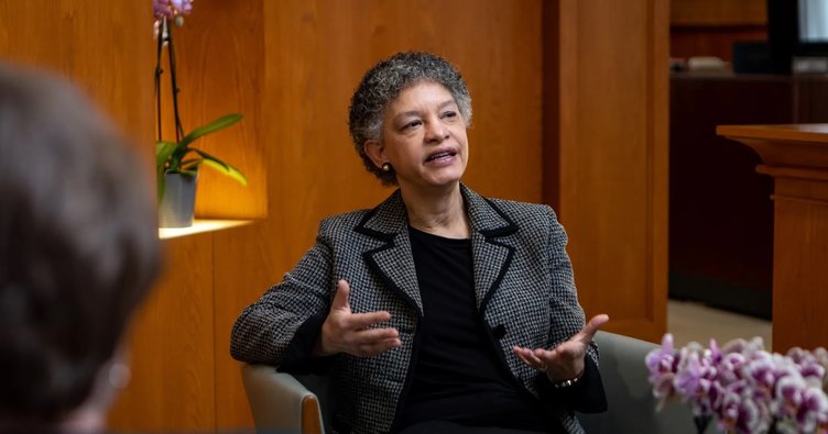 Fed üyesi Collins: Hedeflerimizi resesyonu tetiklemeden başarabiliriz