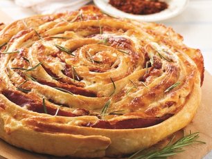 Pastırmalı Sarma Börek