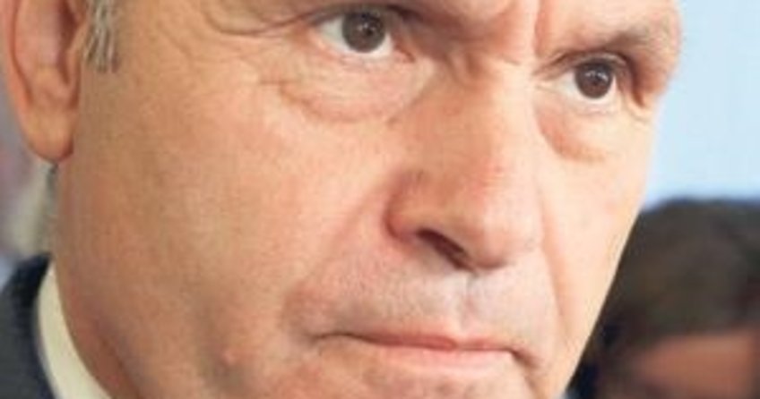 Avusturya hükümeti çatırdıyor