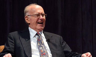Co-founder of chip giant Intel dies at 94