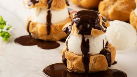 Dondurmalı Profiterol