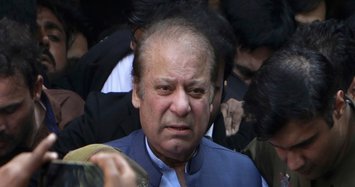 Pakistan’s ex-premier ordered to ‘surrender’ to court