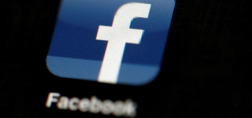 FACEBOOK SIGNS MUSIC LICENSING DEAL WITH WARNER