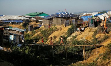 Gunfight leaves 5 Rohingya dead in Bangladeshi refugee camp