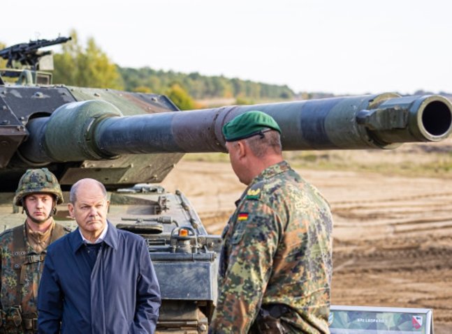 Berlin to assess Poland's tank request 'with urgency'