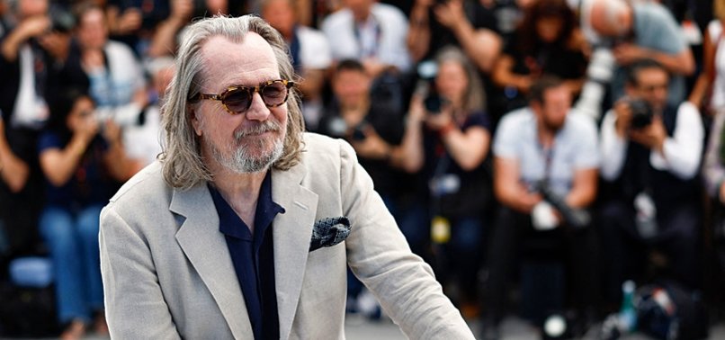GARY OLDMAN TALKS SOBRIETY AND HARRY POTTER AT CANNES