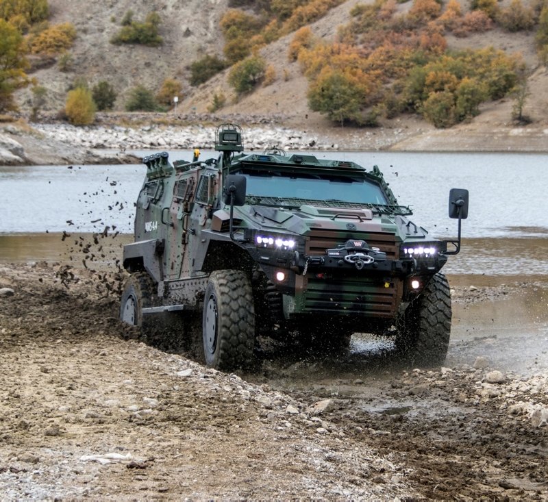 Turkeys locally-produced armored vehicle Yoruk begins first field mission in Africa