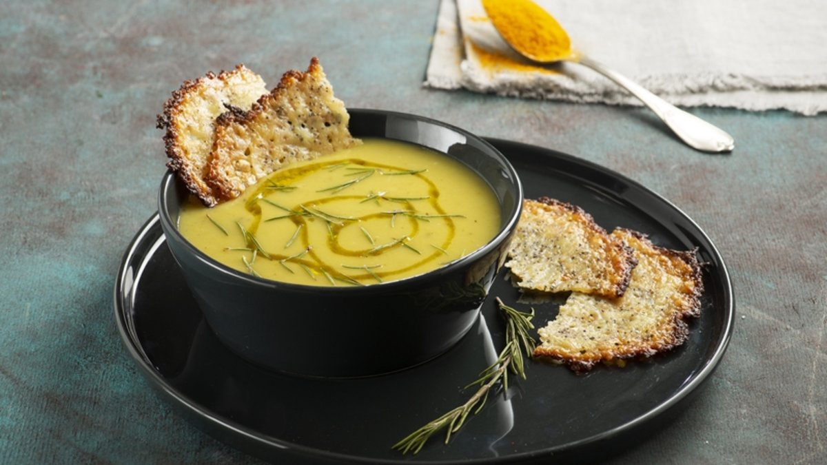 Peynir Cipsli Pırasa Çorbası