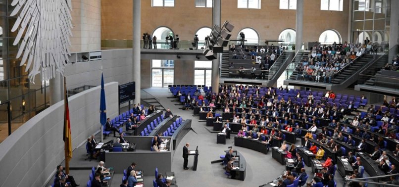 GERMAN PARLIAMENT APPROVES HIGHER MINIMUM WAGE: €12 PER HOUR