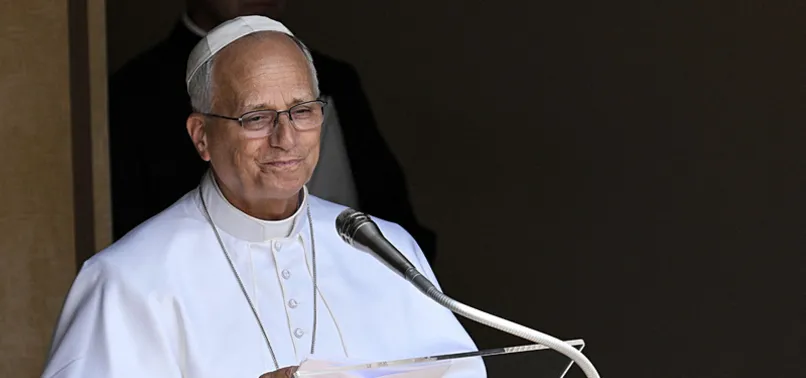 POPE LEO URGES YOUNG PEOPLE TO BE CAUTIOUS WITH SOCIAL MEDIA