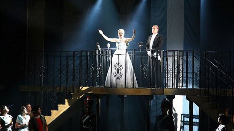 Opera yeni sezona ’Evita’ müzikaliyle giriyor