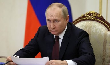 Russian leader Putin says 318,000 people mobilised