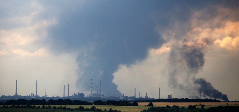 Ukraine: Russia trying to block off access to south of Lysychansk
