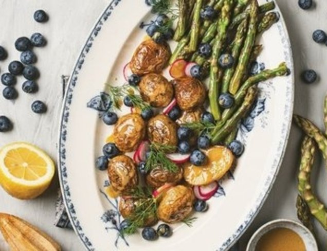 Kuşkonmazlı Salata