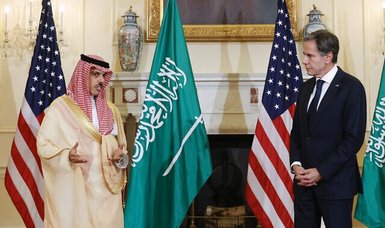 U.S. and Saudi ministers discuss efforts to prolong Yemen truce