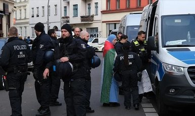 Berlin police assault woman in pro-Palestinian demonstrators