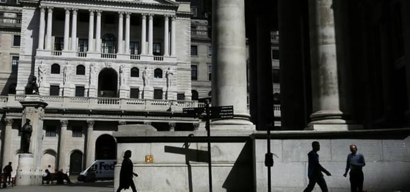 BANK OF ENGLAND CUTS UK GROWTH FORECASTS AS BREXIT WEIGHS