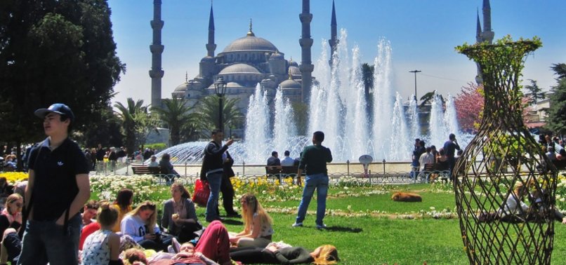 TÜRKIYE HOSTS 11.3M FOREIGN TOURISTS IN 5 MONTHS