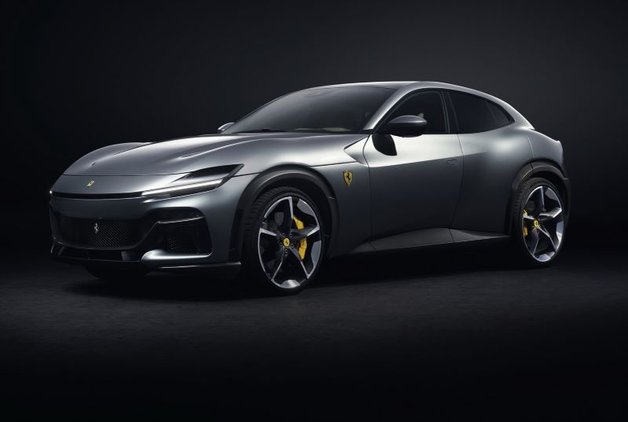 FERRARI’NİN İLK SUV’U OLAN PUROSANGUE TANITILDI