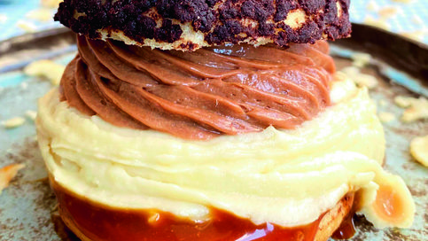 Bisküvili Profiterol Pate Choux Craquelin