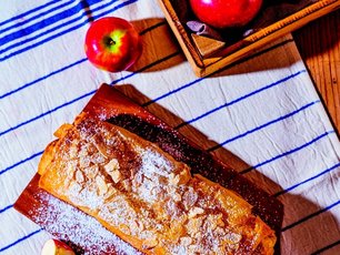 Baklava Yufkalı Elmalı Strudel