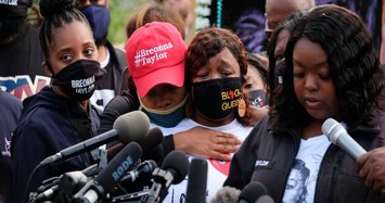 Breonna Taylor's supporters criticize prosecutor in her case