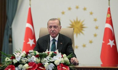 Erdoğan calls national anthem 