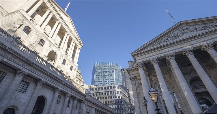 İngiltere Merkez Bankası politika faizini düşürdü