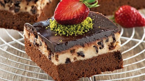 Damla Çikolatalı Kurabiye Hamurlu Brownie