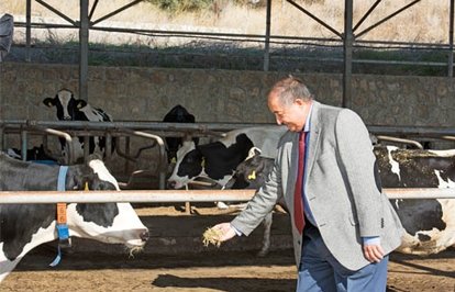 Yaşardikeybüyümekistiyor