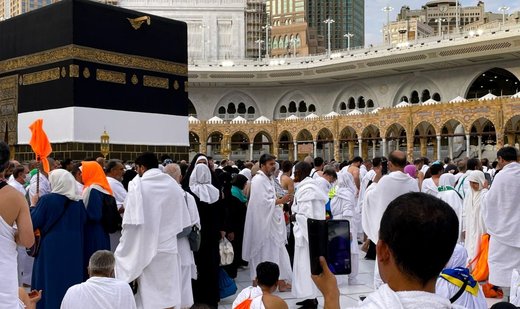 Warning to pilgrims: Social media may harm the spirit of Hajj
