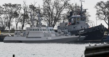 Merkel, Macron demand Russia free 24 Ukrainian seamen