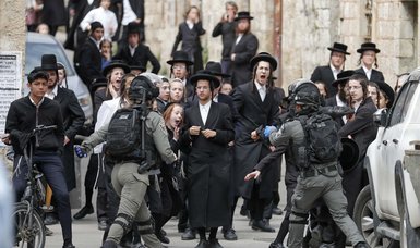 Ultra-Orthodox Israeli chief rabbi says Jews will leave country if forced to join army